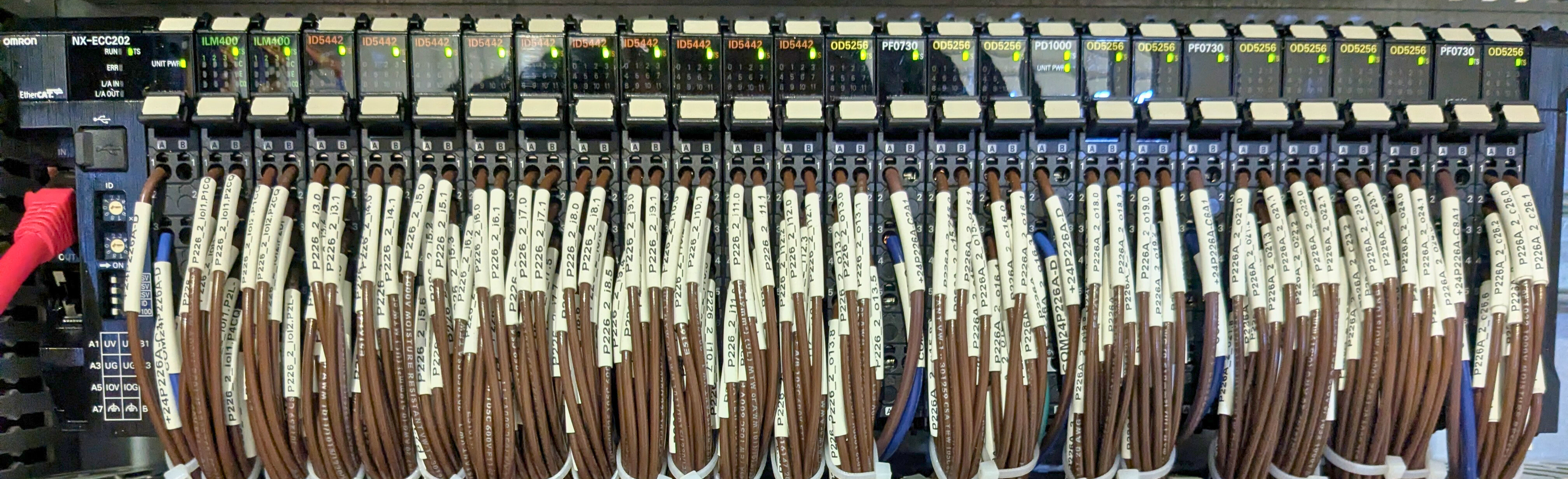 Atelier de fabrication de panneaux de contrôle IDAS